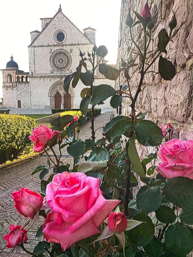 Casetta Delle Rose Assisi Bagian luar foto